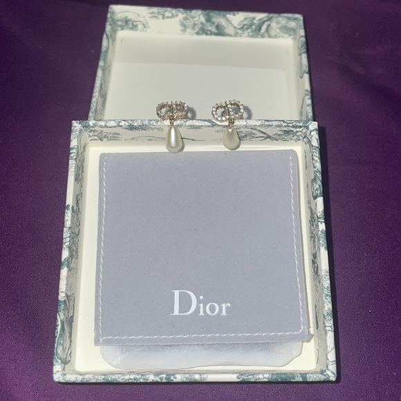Dior drop earrings. New. - Picture 2 of 4